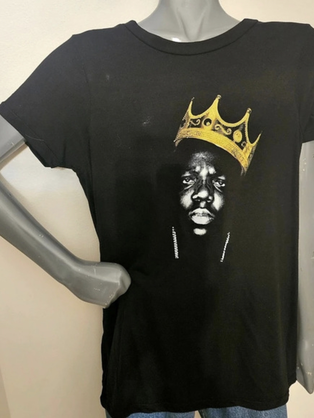 The Notorious B.I.G. Crown Graphic T-Shirt. Crown Graphic Tee Black & Gold Large